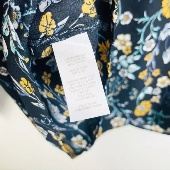SOCIALITE Black Floral Long Sleeve Blouse Size Small - Picture 6 of 7